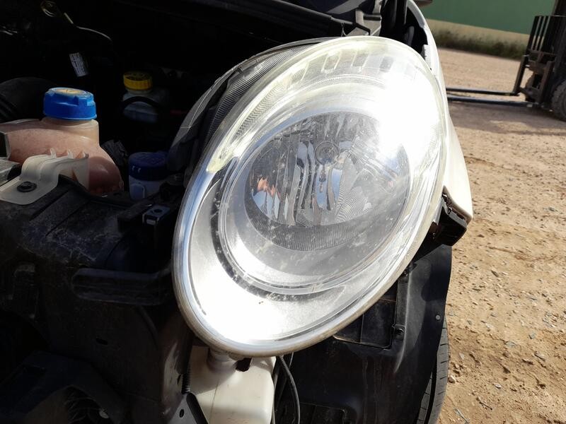 Recambio de faro izquierdo para fiat 500l (351_, 352_) 1.4 (199lyb1b) referencia OEM IAM 52089194  