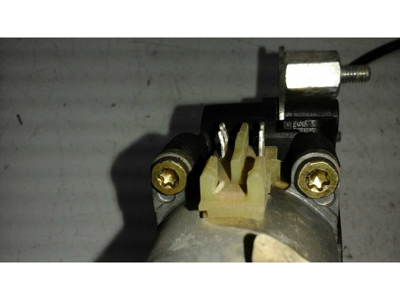 Recambio de elevalunas delantero derecho para ford fiesta berlina ghia referencia OEM IAM  2 PINES ELECTRICO