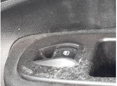 MANDO ELEVALUNAS DELANTERO DERECHO 735600120 