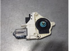 MOTOR ELEVALUNAS DELANTERO IZQUIERDO 8K0959811 1101965578100 BROSE