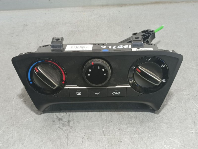 Recambio de mando calefaccion / aire acondicionado para hyundai i20 classic referencia OEM IAM 97250C8110 EC500ALEFB 