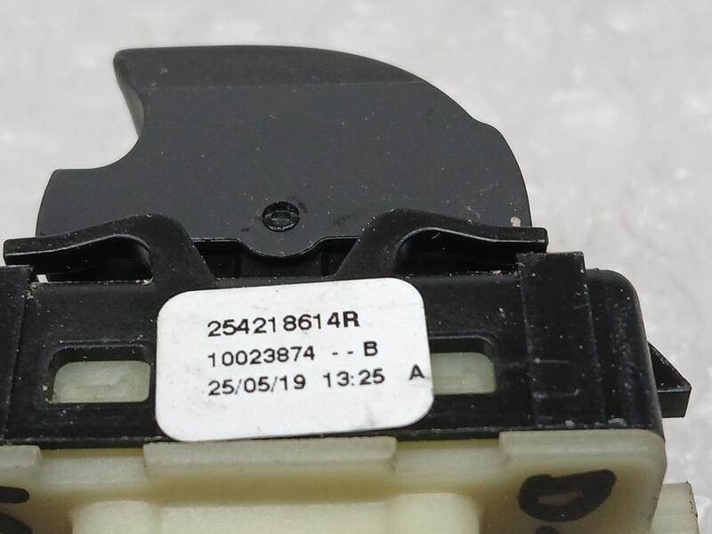 Recambio de mando elevalunas delantero derecho para renault captur zen referencia OEM IAM 254218614R  