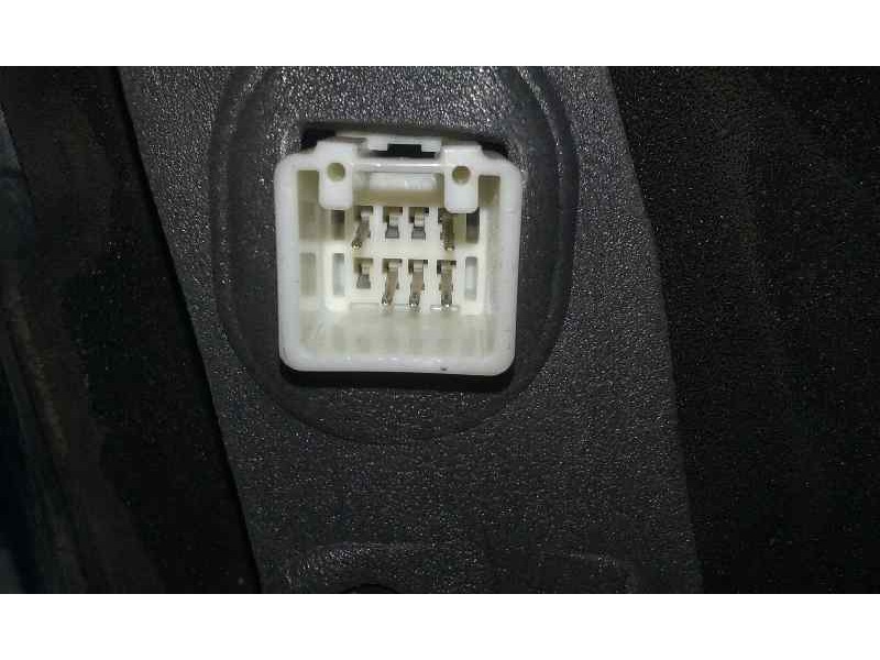 Recambio de retrovisor izquierdo para mazda 2 berlina (dy) 1.6 sportive (74kw) referencia OEM IAM  5 PINS ELECTRICO