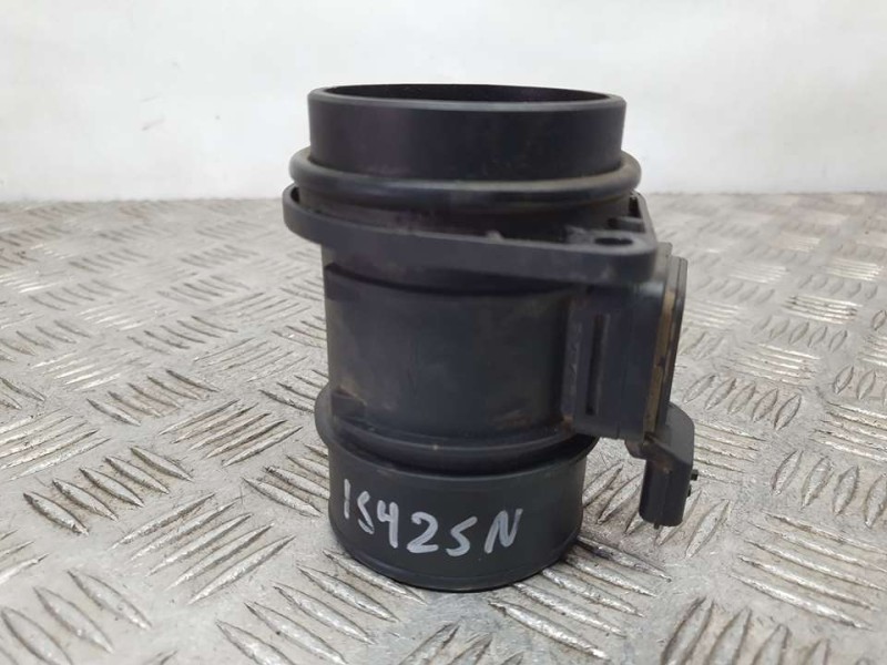 Recambio de caudalimetro para renault trafic combi (ab 4.01) 6 - plazas, acristalado parcial, combi corto referencia OEM IAM 820