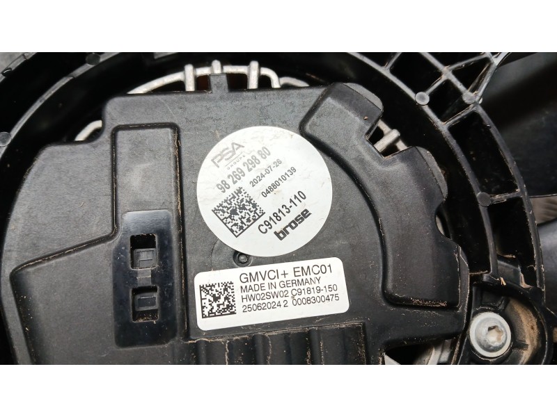 Recambio de electroventilador para jeep avenger (j2) electric referencia OEM IAM 9826929880 BROSE C91823111A