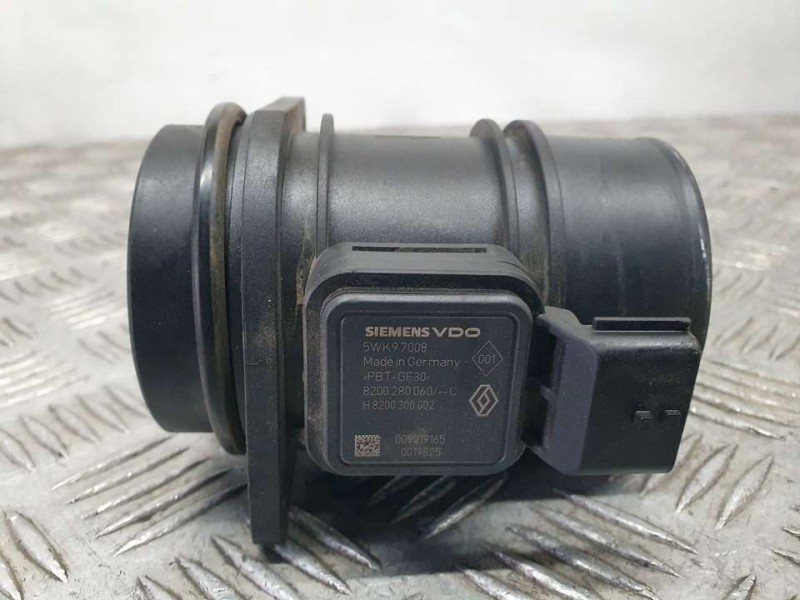 Recambio de caudalimetro para renault trafic combi (ab 4.01) 6 - plazas, acristalado parcial, combi corto referencia OEM IAM 820