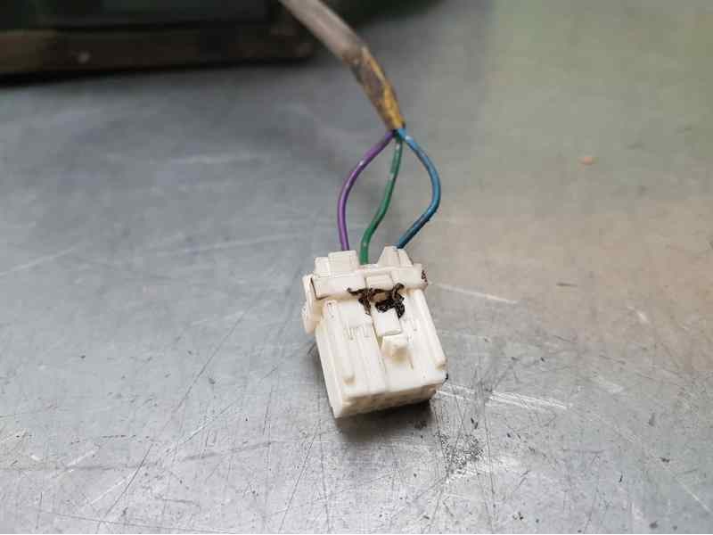 Recambio de retrovisor derecho para nissan x-trail (t30) titanium referencia OEM IAM  3 CABLES ELECTRICO ROZADO