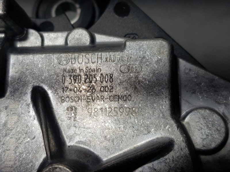 Recambio de motor limpia trasero para citroën c3 feel referencia OEM IAM 9811259980 0390205008 BOSCH