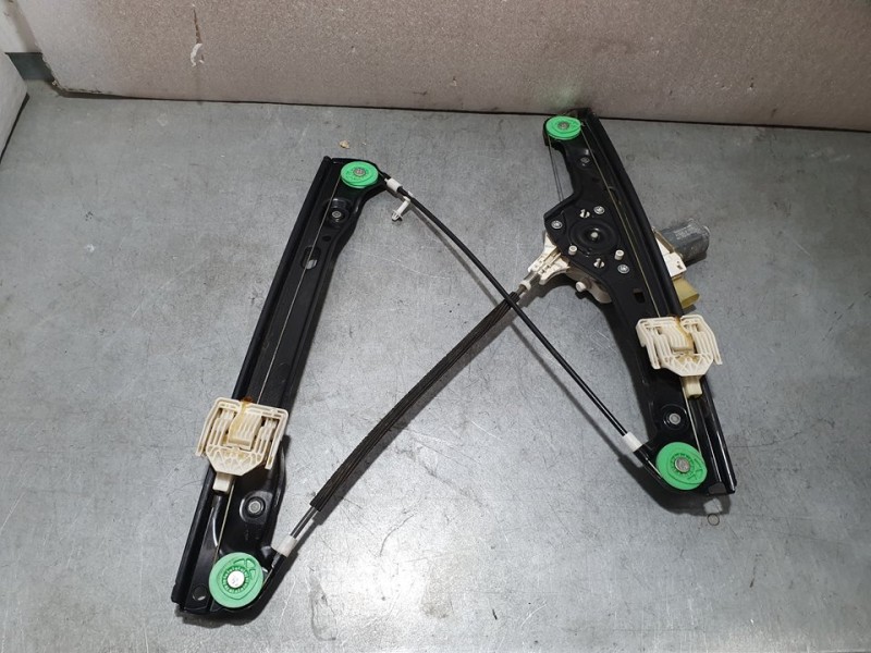 Recambio de elevalunas delantero izquierdo para bmw serie 3 berlina (e90) 320d referencia OEM IAM 7060265S BROSE ELECTRICO