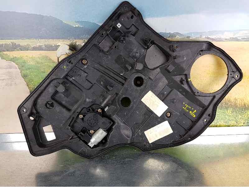 Recambio de elevalunas trasero izquierdo para mazda 2 berlina (dy) 1.6 sportive (74kw) referencia OEM IAM  2 PINS ELECTRICO