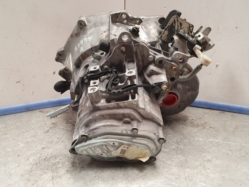 Recambio de caja cambios para opel corsa f edition referencia OEM IAM 20R105 3024833C 6VELOCIDADES