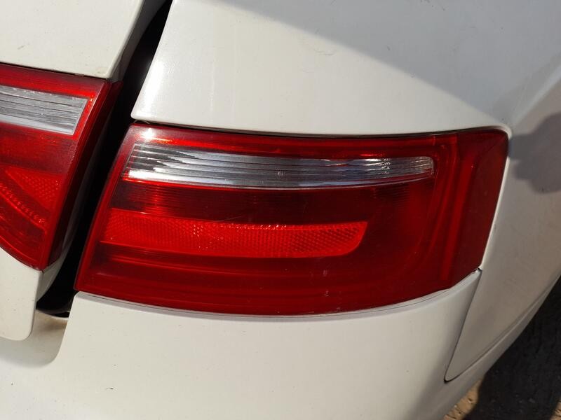 Recambio de piloto trasero derecho exterior para audi a5 (8t3) 3.0 tdi quattro referencia OEM IAM 8T0945096  