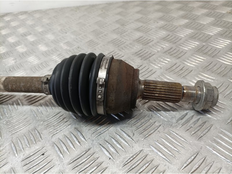 Recambio de transmision delantera derecha para ford fiesta (cb1) trend referencia OEM IAM 8V513B436AE  