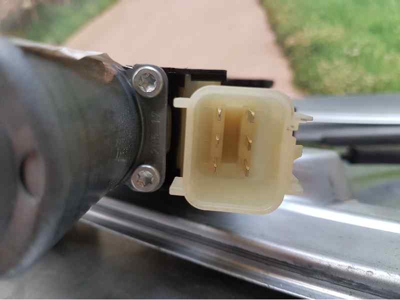 Recambio de elevalunas delantero derecho para ford kuga (cbs) business edition 2wd referencia OEM IAM  6 PINS ELECTRICO