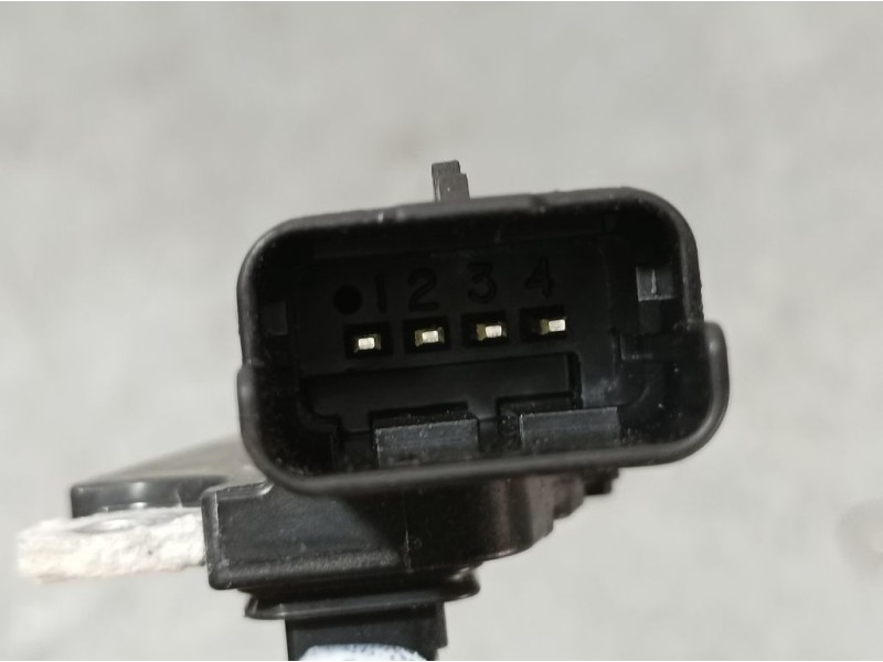 Recambio de caudalimetro para opel corsa f edition referencia OEM IAM 967709308001 AFH50M27 HITACHI