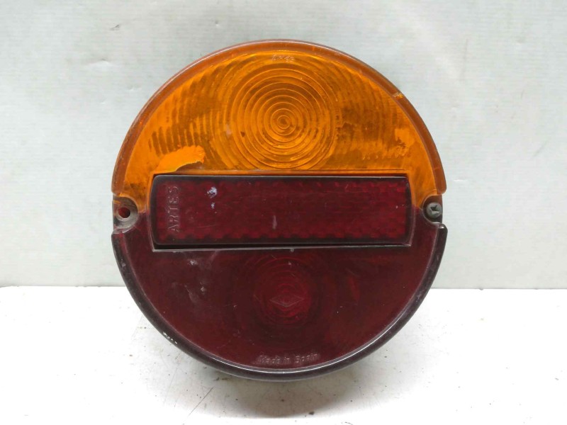 Recambio de piloto trasero izquierdo para seat 850 850n referencia OEM IAM   TOCADO