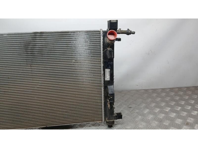 Recambio de radiador agua para renault captur zen referencia OEM IAM 21410B680A CALSONIC KANSEI 050719