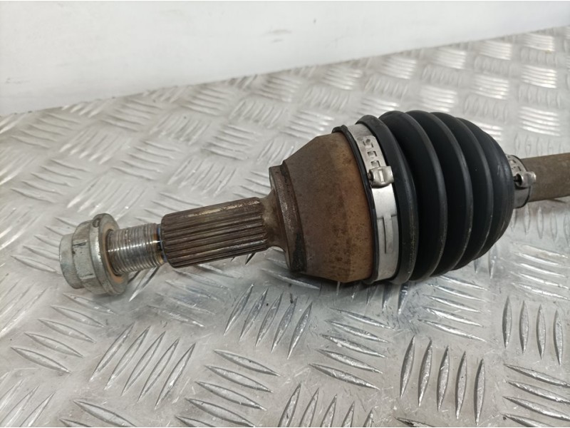 Recambio de transmision delantera izquierda para ford fiesta (cb1) trend referencia OEM IAM 8V513B437AAA  