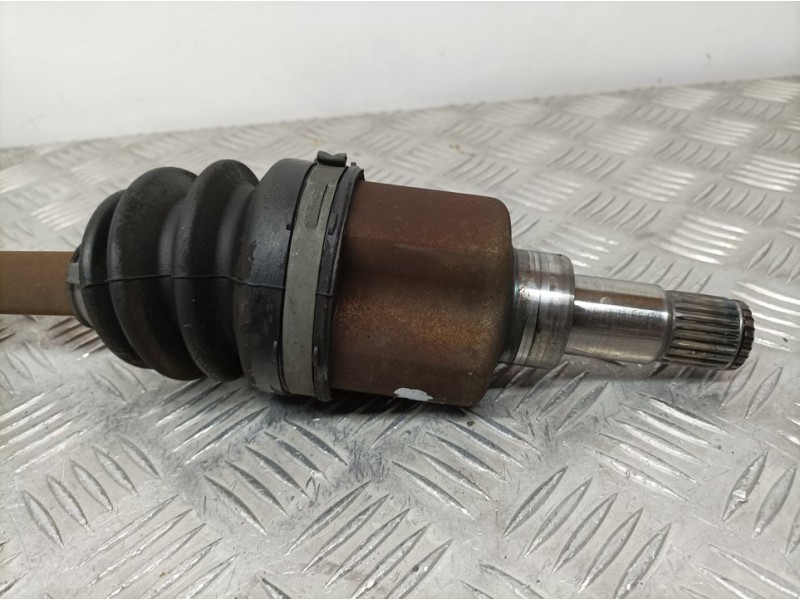 Recambio de transmision delantera izquierda para ford fiesta (cb1) trend referencia OEM IAM 8V513B437AAA  