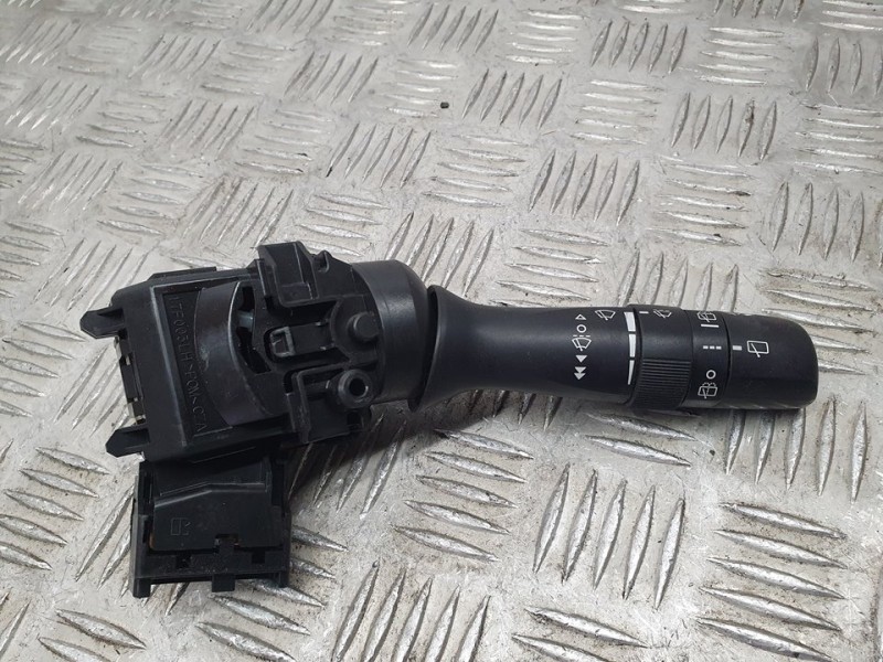 Recambio de mando limpia para toyota verso active referencia OEM IAM 0521017F525  