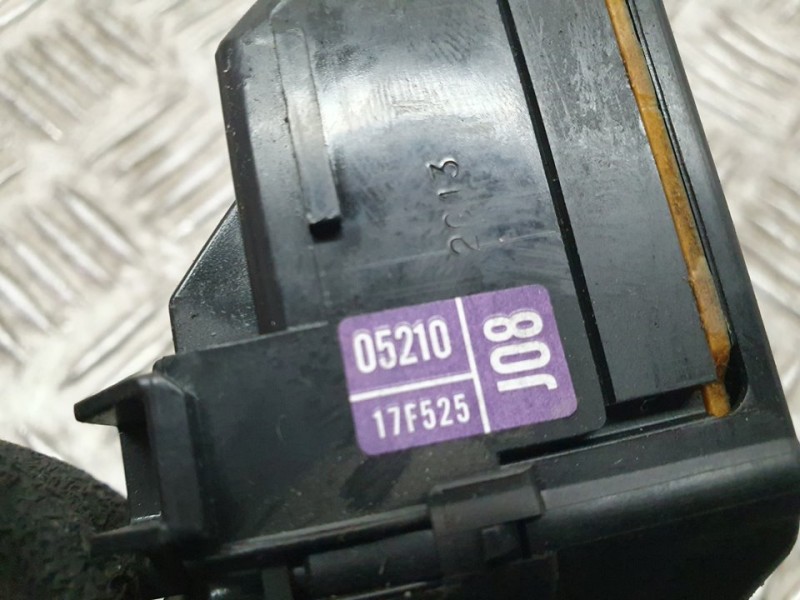 Recambio de mando limpia para toyota verso active referencia OEM IAM 0521017F525  