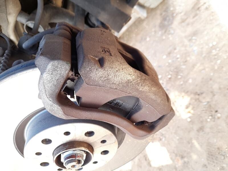 Recambio de pinza freno delantera derecha para fiat 500l (351_, 352_) 1.4 (199lyb1b) referencia OEM IAM 77365554 BOSCH 