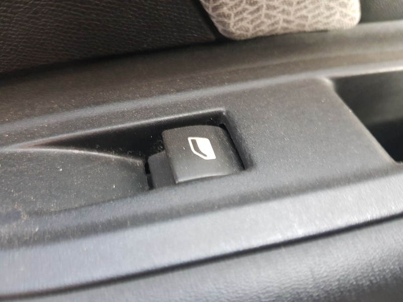 Recambio de mando elevalunas trasero derecho para citroën c4 iii (ba_, bb_, bc_) 1.5 bluehdi 130 (bbyhzb) referencia OEM IAM 980