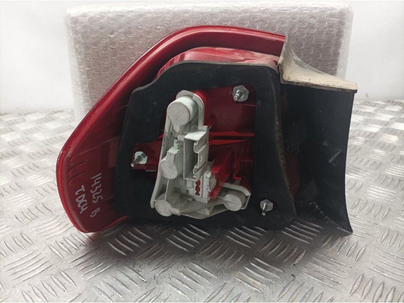 Recambio de piloto trasero derecho para bmw serie 3 berlina (e90) 320d referencia OEM IAM 6937458  EXTERIOR