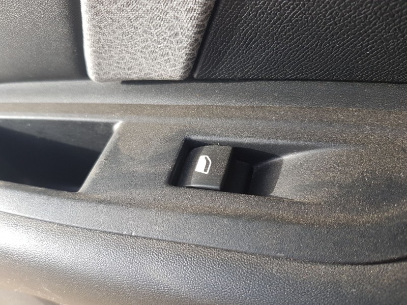 Recambio de mando elevalunas trasero izquierdo para citroën c4 iii (ba_, bb_, bc_) 1.5 bluehdi 130 (bbyhzb) referencia OEM IAM 9