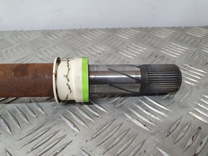 Recambio de transmision delantera derecha para renault trafic combi (ab 4.01) 6 - plazas, acristalado parcial, combi corto refer