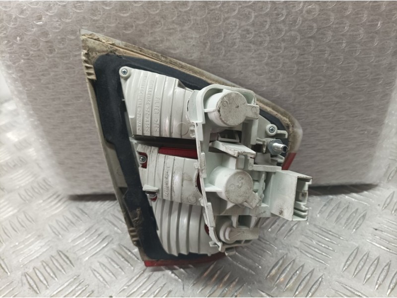 Recambio de piloto trasero derecho para bmw serie 3 berlina (e90) 320d referencia OEM IAM 6937460  INTERIOR