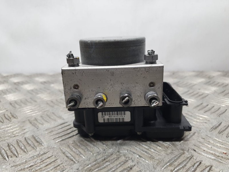 Recambio de abs para renault clio iii dynamique referencia OEM IAM 8200747140 0265232077 