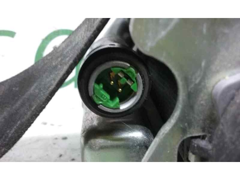 Recambio de pretensor airbag derecho para skoda octavia berlina (1z3) rs referencia OEM IAM 601976400 1Z0857447B TRASERO