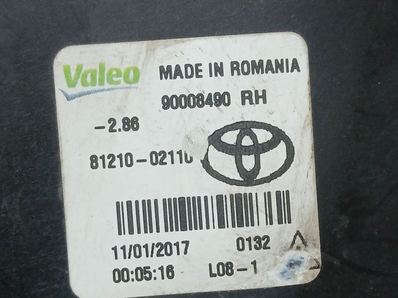 Recambio de faro antiniebla derecho para toyota auris hybrid active referencia OEM IAM 8121002110 VALEO 90008490