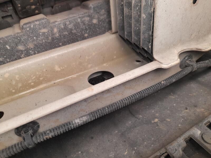 Recambio de refuerzo paragolpes trasero para fiat 500l (351_, 352_) 1.4 (199lyb1b) referencia OEM IAM 51904088  