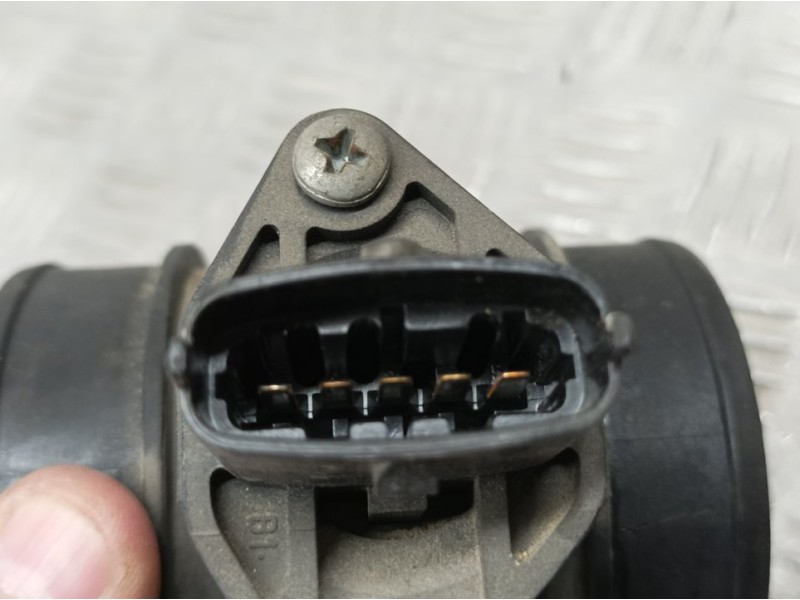 Recambio de caudalimetro para fiat bravo (182) jtd 105 / 100 suite referencia OEM IAM 0281002180  BOSCH