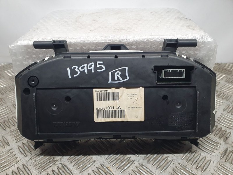 Recambio de cuadro instrumentos para renault clio iii dynamique referencia OEM IAM 8200821001C 7AGD003455 