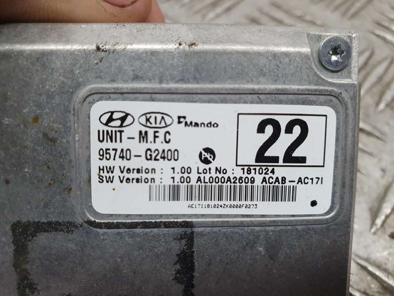 Recambio de camara para hyundai ioniq hybrid referencia OEM IAM 95740G2400  