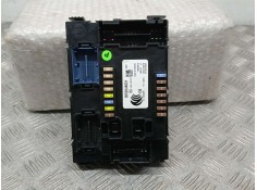 CAJA RELES / FUSIBLES 52048831 7697100GPV 