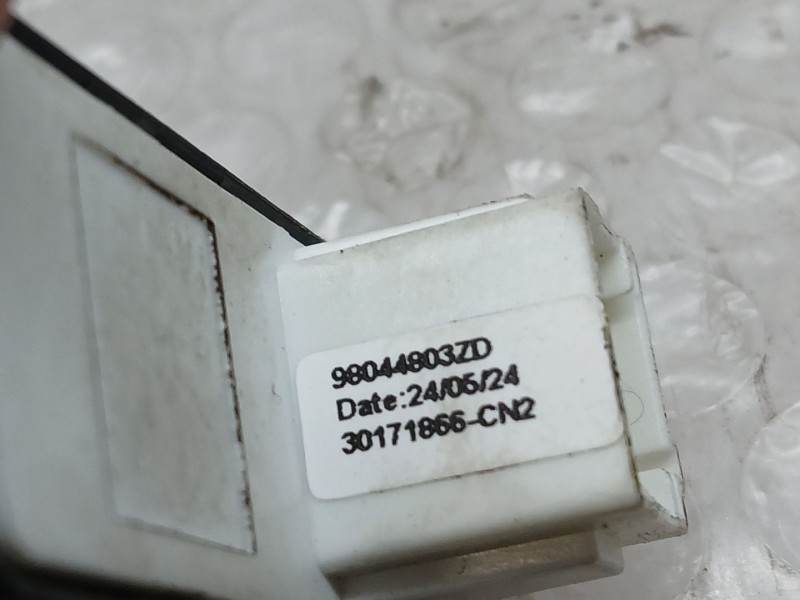 Recambio de mando elevalunas trasero derecho para jeep avenger (j2) electric referencia OEM IAM 98044803ZD  