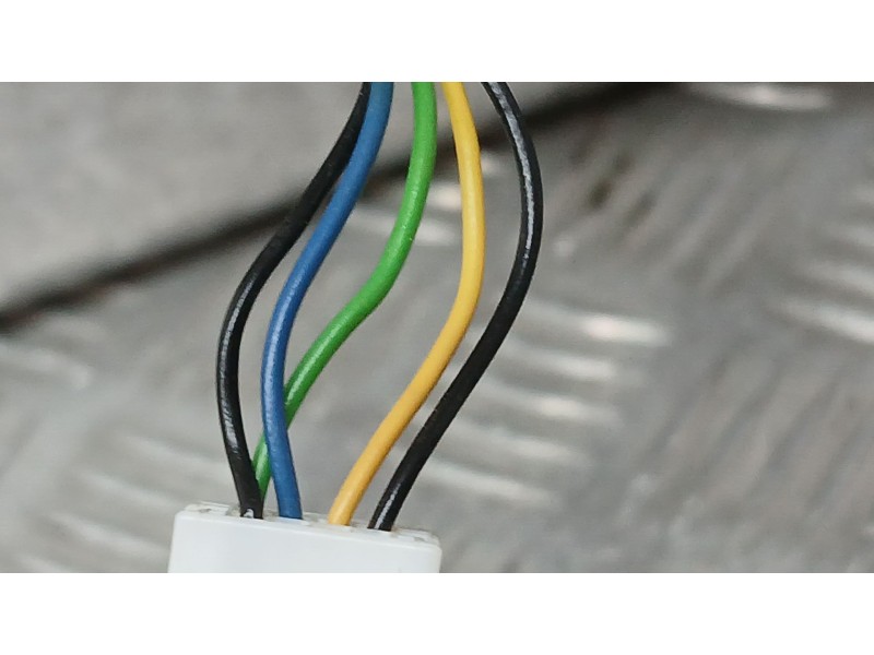 Recambio de retrovisor izquierdo para dacia lodgy laureate referencia OEM IAM 963025005R ELECTRICO 5 CABLES 