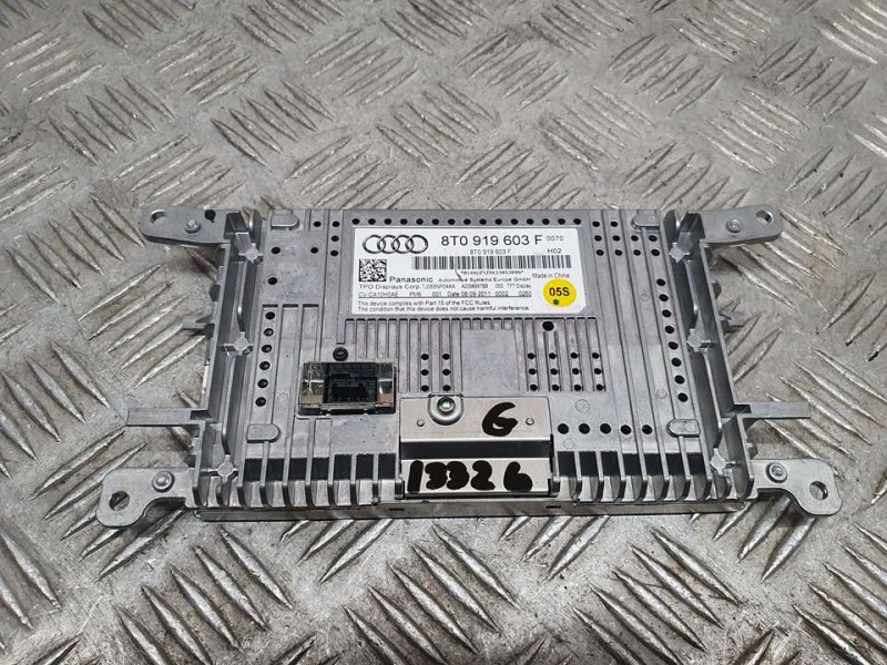 Recambio de sistema navegacion gps para audi a4 ber. (b8) básico referencia OEM IAM 8T0919603F  PANTALLA MULTIFUNCION