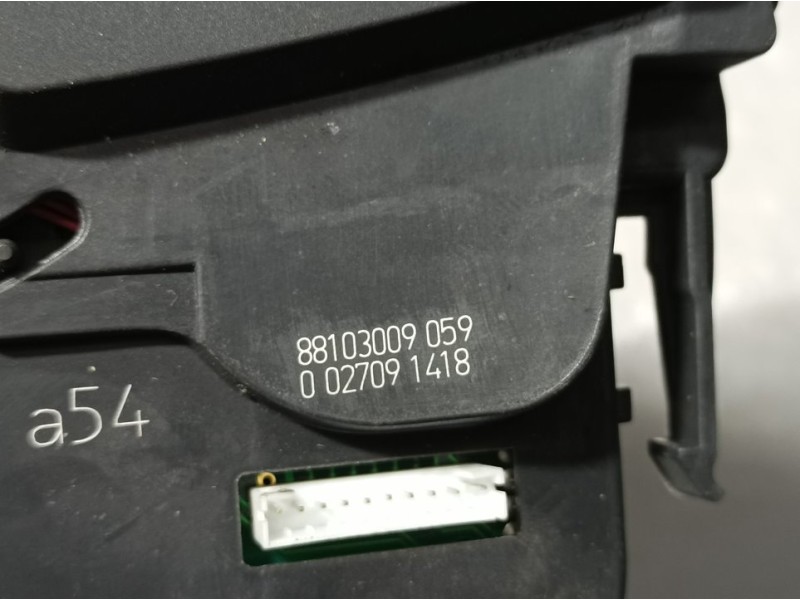 Recambio de mando limpia para renault clio iii dynamique referencia OEM IAM 88103009059  