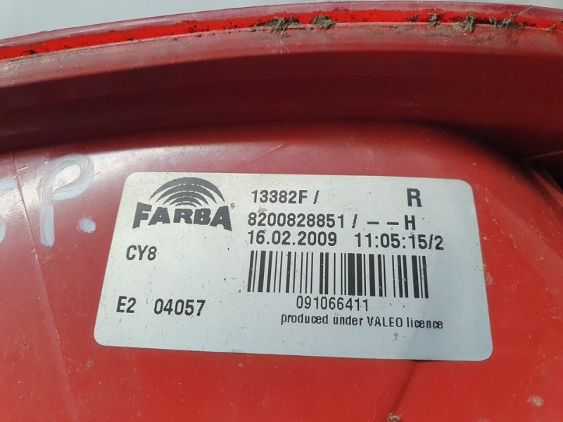 Recambio de piloto trasero derecho para renault clio iii dynamique referencia OEM IAM 8200828851H 13382F FARBA