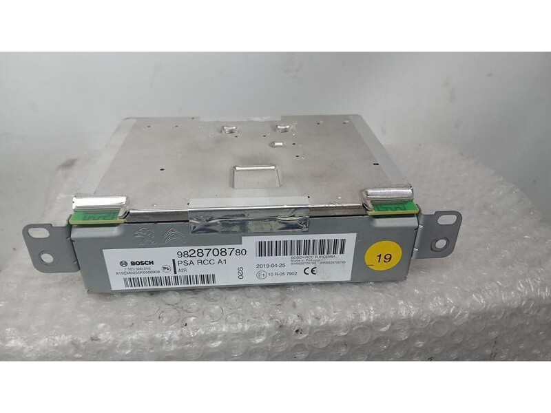 Recambio de sistema audio / radio para peugeot 3008 active referencia OEM IAM 9828708780 BOSCH 7503900255