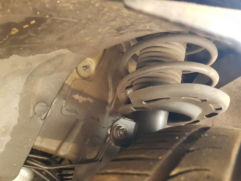 Recambio de amortiguador delantero izquierdo para citroën c3 feel referencia OEM IAM 9811371280  