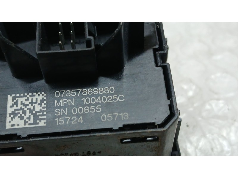 Recambio de mando multifuncion para jeep avenger (j2) electric referencia OEM IAM 7357869880 WARNING CIERRE CENTRALIZADO 1004025