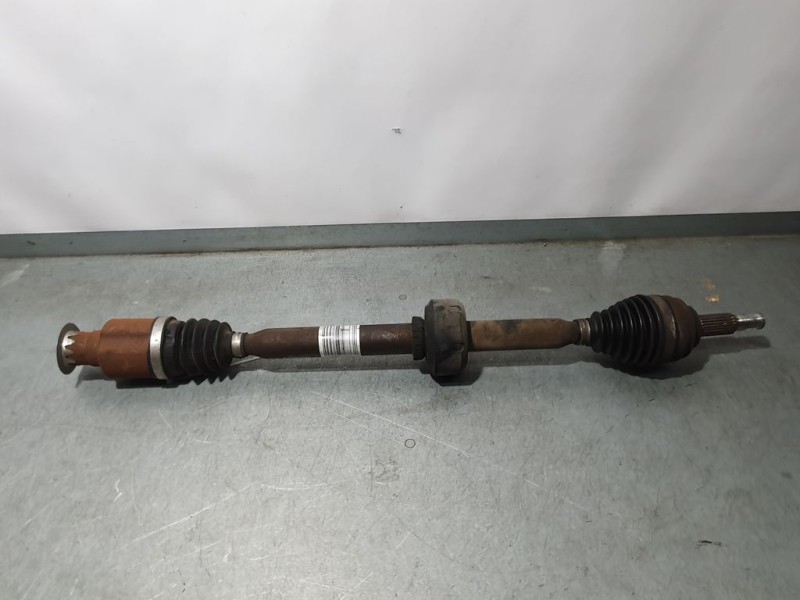 Recambio de transmision delantera derecha para dacia sandero basis referencia OEM IAM 391004298R  