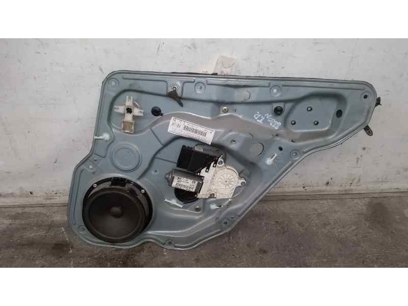 Recambio de elevalunas trasero derecho para seat leon (1m1) stella referencia OEM IAM  18 PINS ELECTRICO