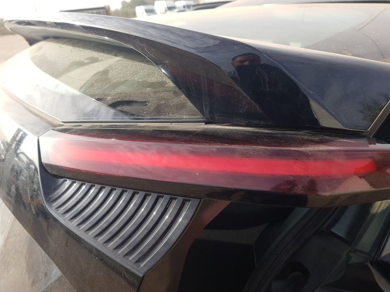 Recambio de piloto trasero derecho interior para citroën c4 iii (ba_, bb_, bc_) 1.5 bluehdi 130 (bbyhzb) referencia OEM IAM 9831